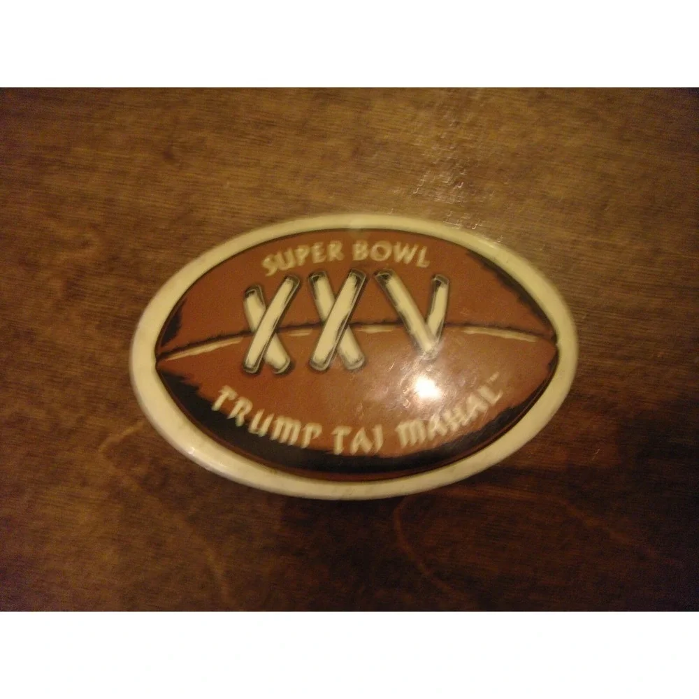 Trump Taj Mahal Super Bowl XXV football collectors souvenir pin‎